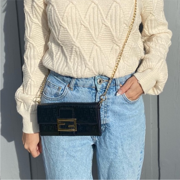 Fendi Embossed Chain Wallet - Picture 2 of 11